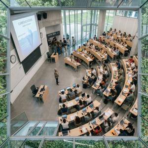El Currículo Oculto en la Universidad: Las Lecciones que no Están en el Plan de Estudios
